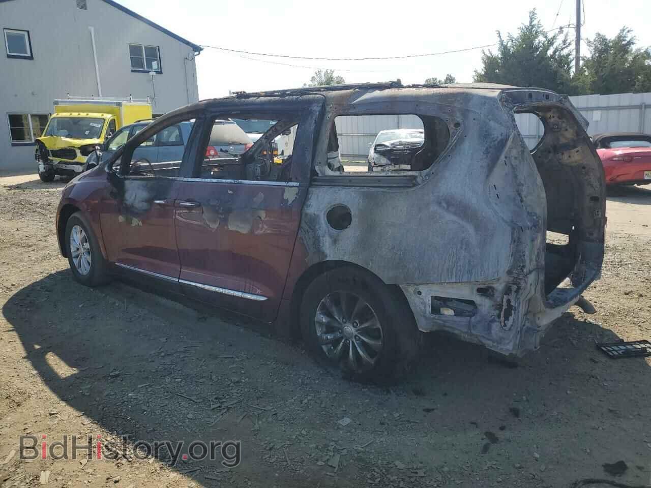 2017 CHRYSLER PACIFICA - VIN: 2C4RC1BG9HR587833 - Photo 2