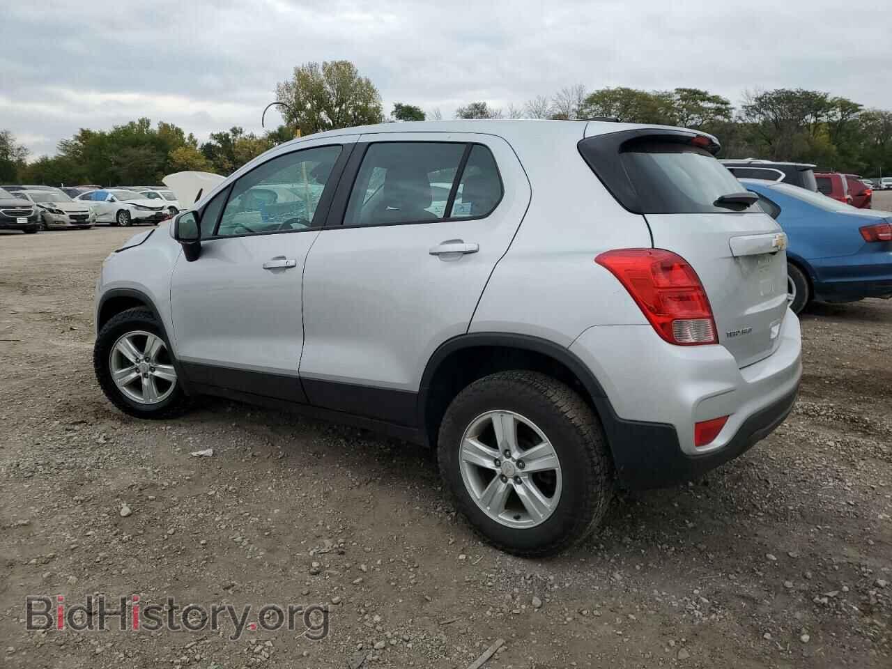 2017 CHEVROLET TRAX - VIN: 3GNCJNSB3HL189593 - Фото 2