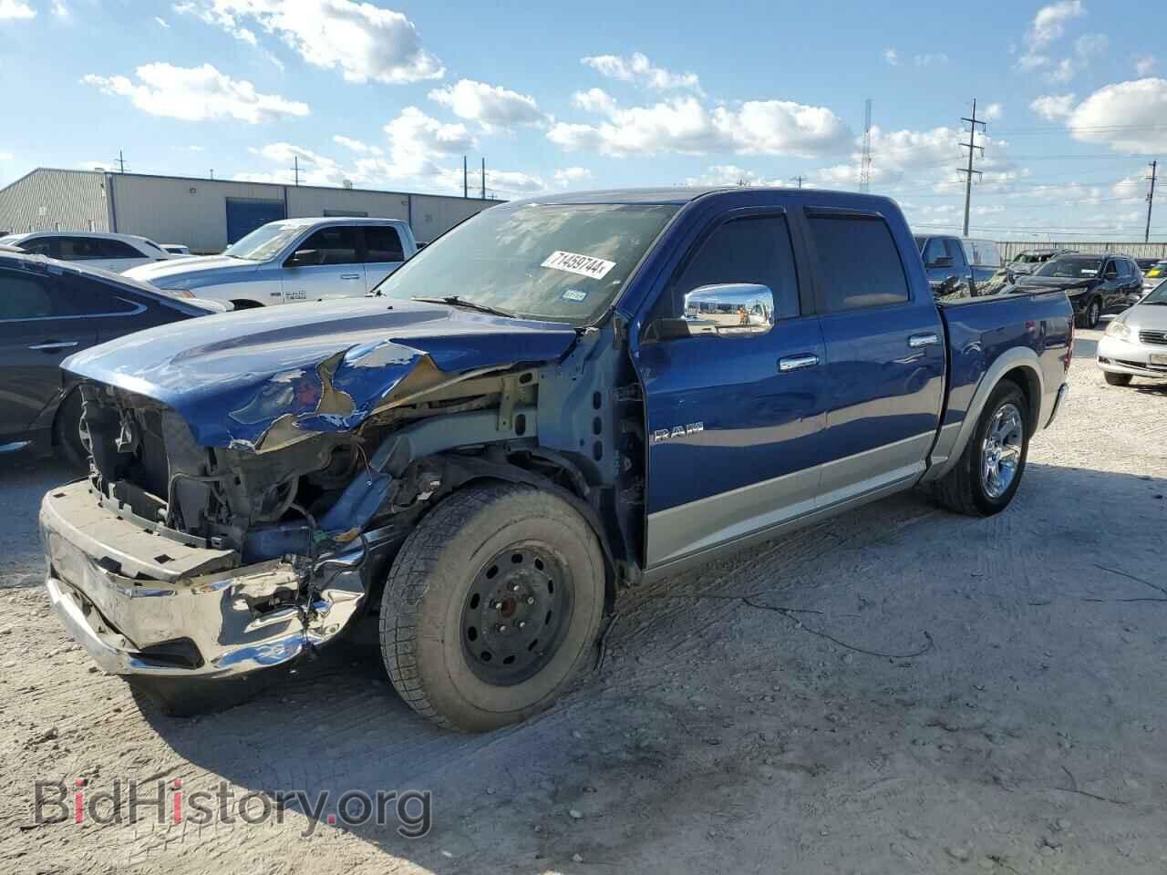 Photo 1D3HB13T89S701077 - DODGE All Models 2009