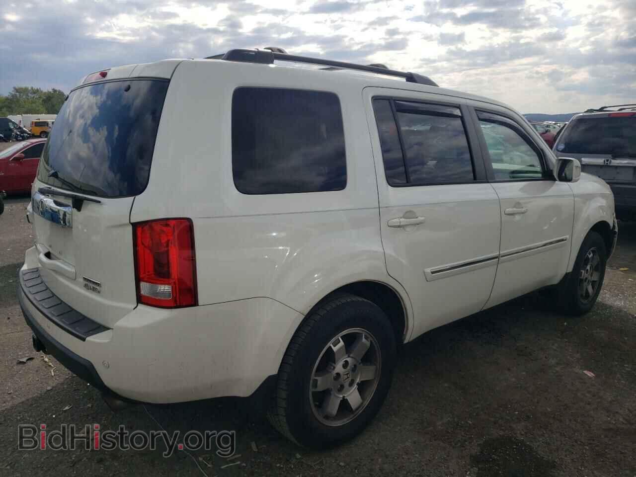 2011 HONDA PILOT - VIN: 5FNYF4H98BB052590 - Фото 3