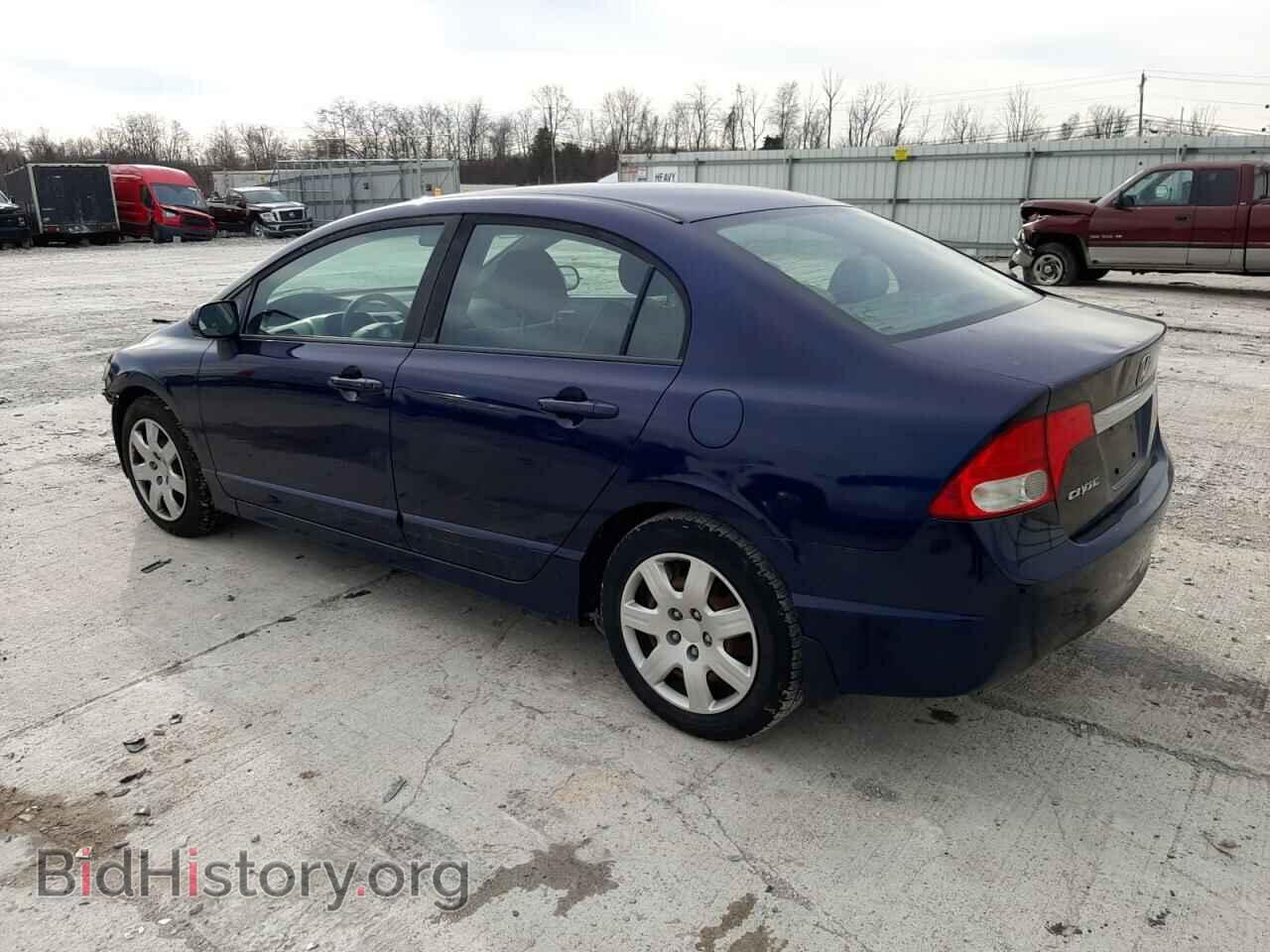 2011 HONDA CIVIC - VIN: 19XFA1F55BE011666 - Фото 2