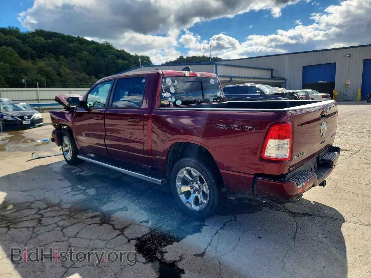 2021 RAM 1500 - VIN: 1C6SRFFT0MN813941 - Photo 2