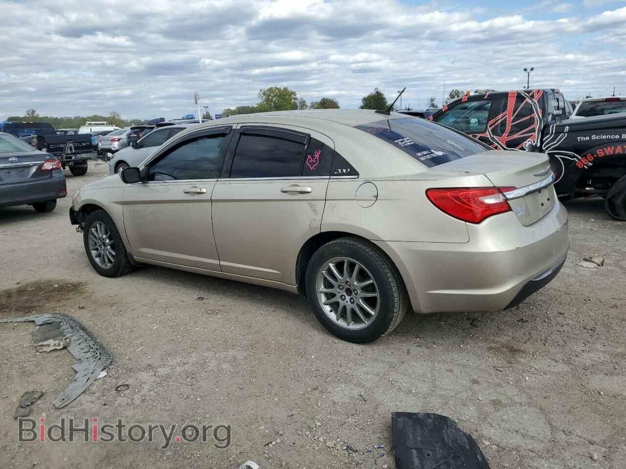 2013 CHRYSLER 200 - VIN: 1C3CCBBB1DN602188 - Фото 2