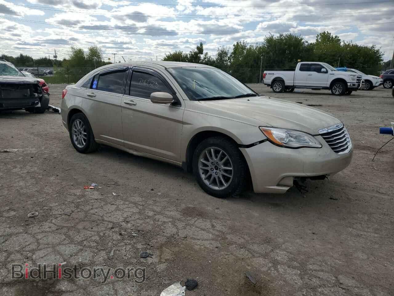 2013 CHRYSLER 200 - VIN: 1C3CCBBB1DN602188 - Фото 4