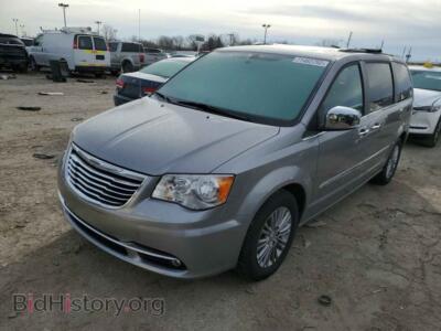 2016 Chrysler MINIVAN Town & COU, серебристый — VIN 2C4RC1CG3GR167093, Copart