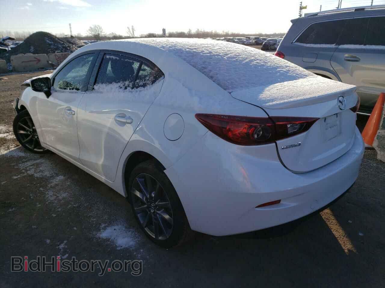 2018 MAZDA 3 - VIN: 3MZBN1V37JM265142 - Фото 2
