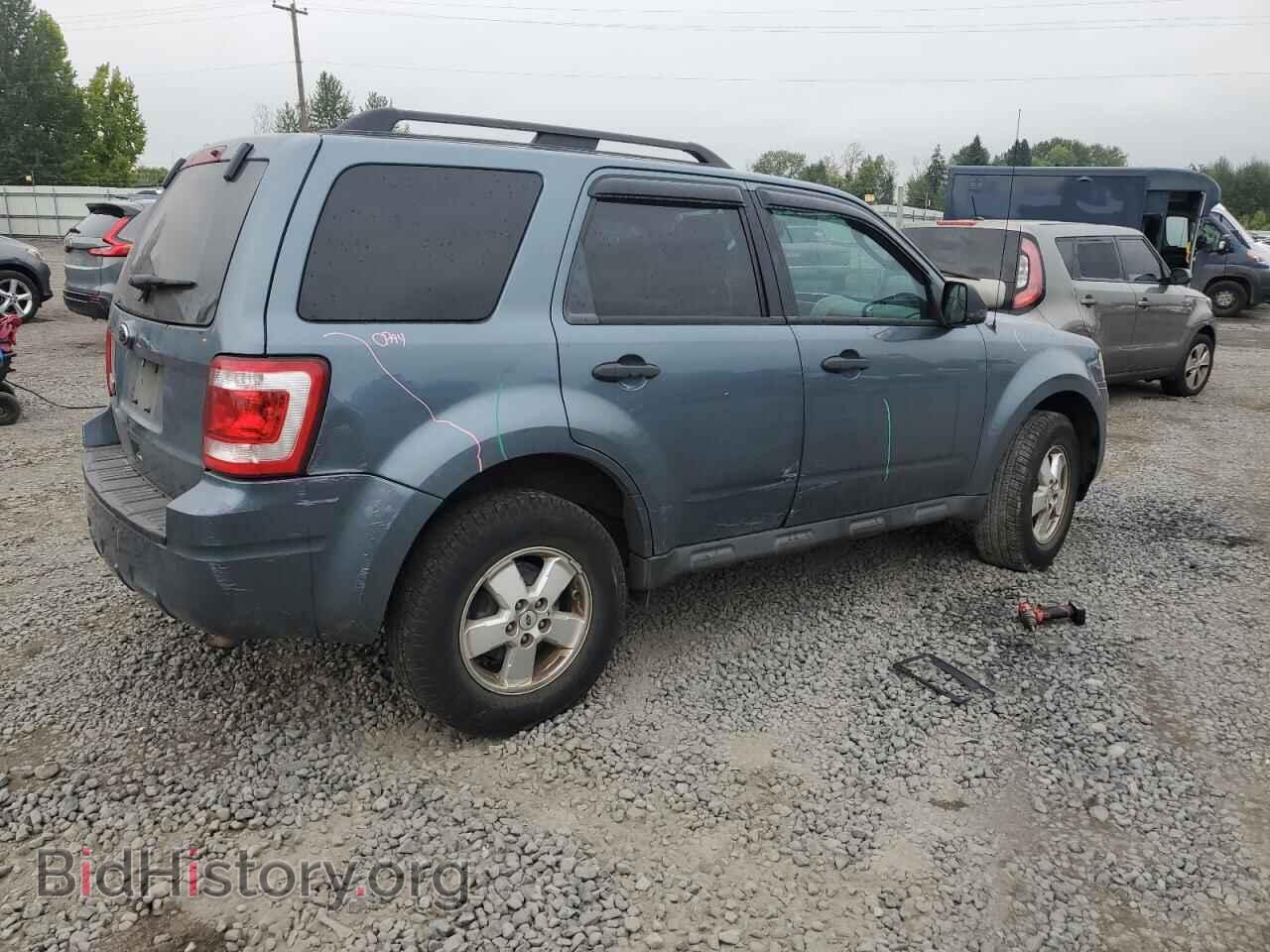 2011 FORD ESCAPE - VIN: 1FMCU0D77BKA57419 - Фото 3