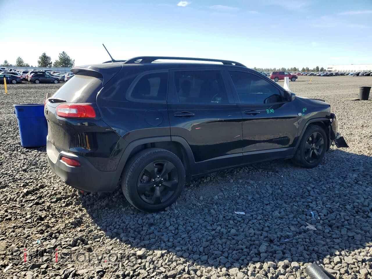 2018 JEEP CHEROKEE - VIN: 1C4PJLCB2JD565001 - Фото 3