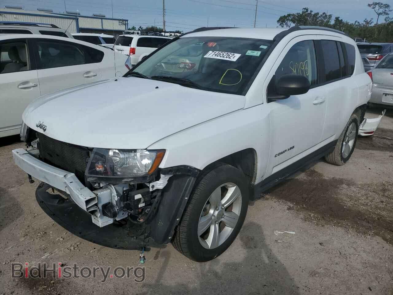 Фотография 1C4NJCBA6HD130329 - JEEP COMPASS 2017