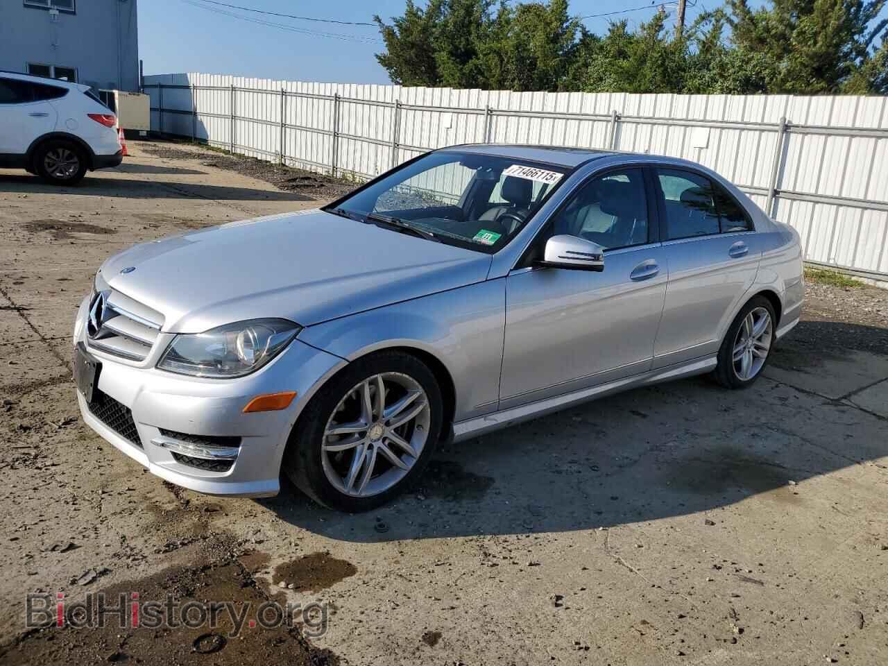 Photo WDDGF8AB1DR288288 - MERCEDES-BENZ C-CLASS 2013