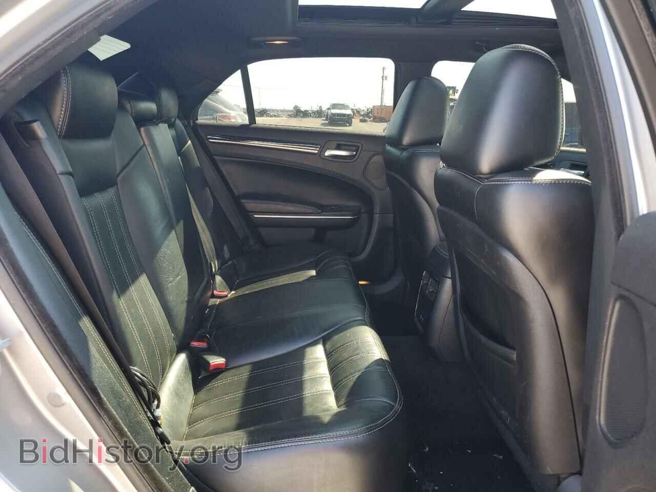 2018 CHRYSLER 300 - VIN: 2C3CCABG0JH243975 - Фото 10