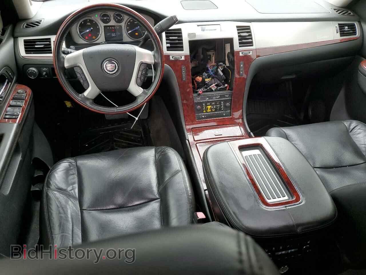 2011 CADILLAC ESCALADE - VIN: 1GYS4JEF2BR190540 - Фото 8