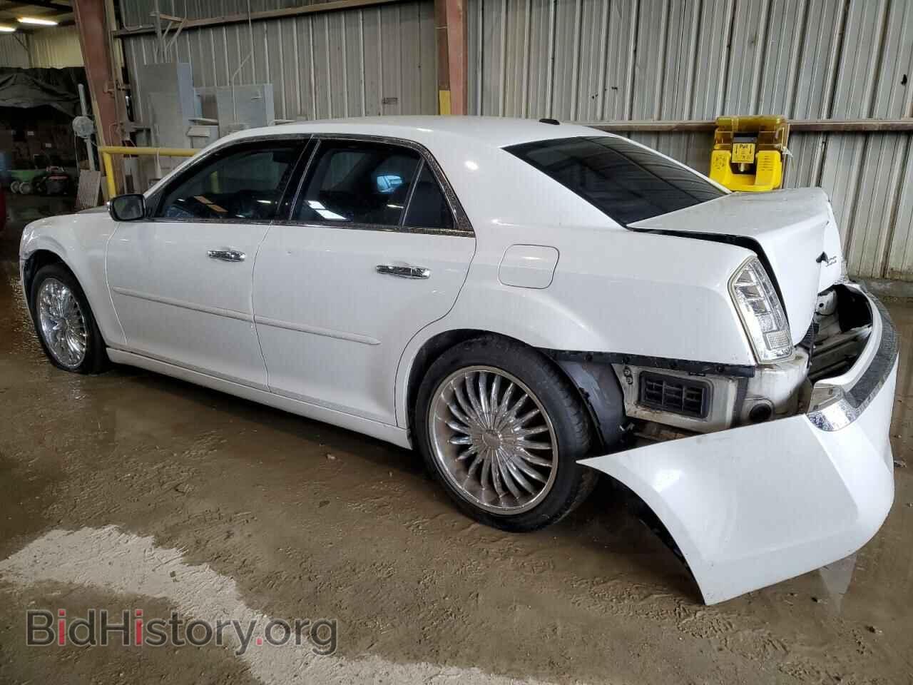 2012 CHRYSLER 300 - VIN: 2C3CCACG4CH166710 - Фото 2