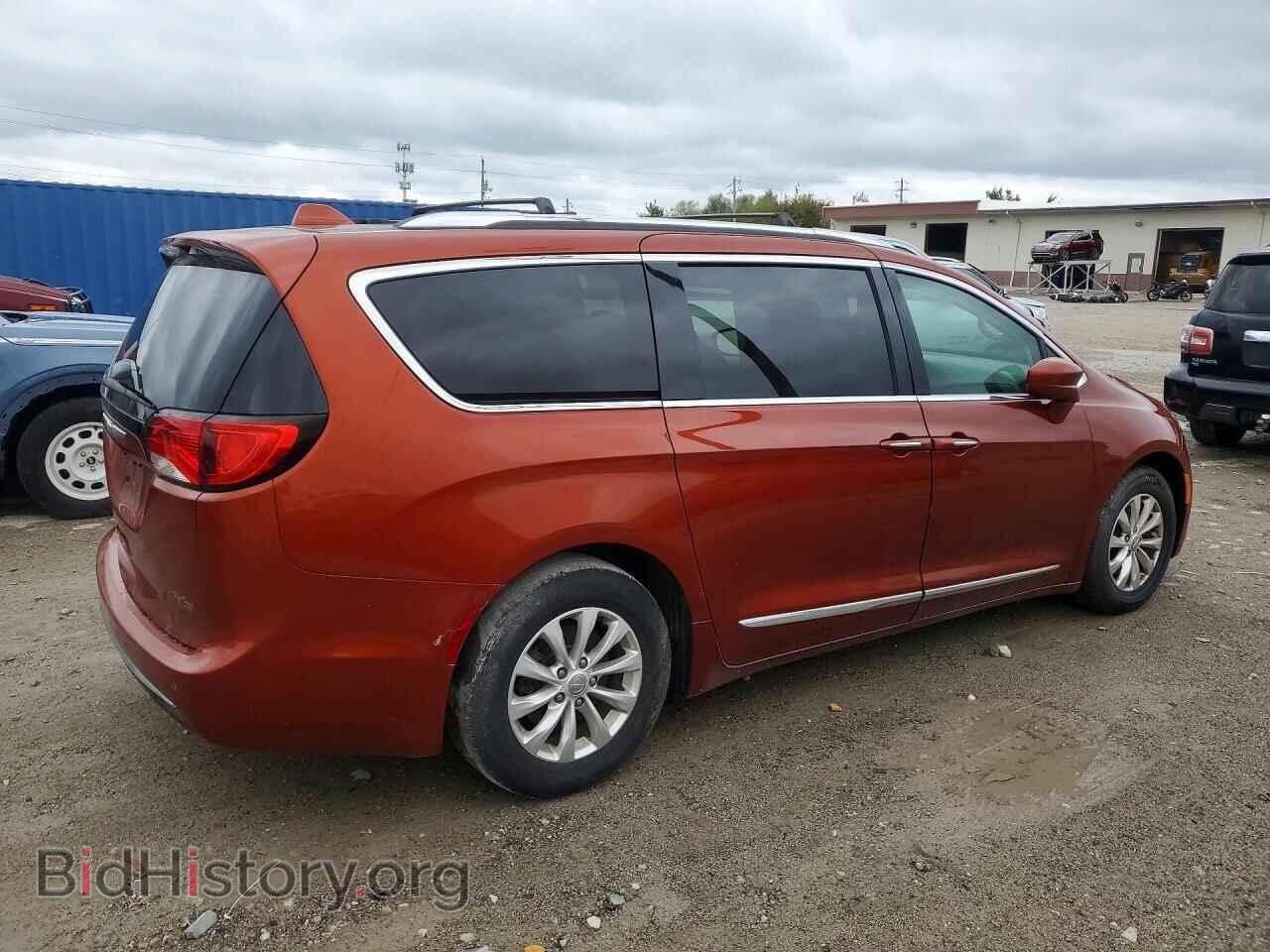 2018 CHRYSLER PACIFICA - VIN: 2C4RC1EGXJR235197 - Photo 3