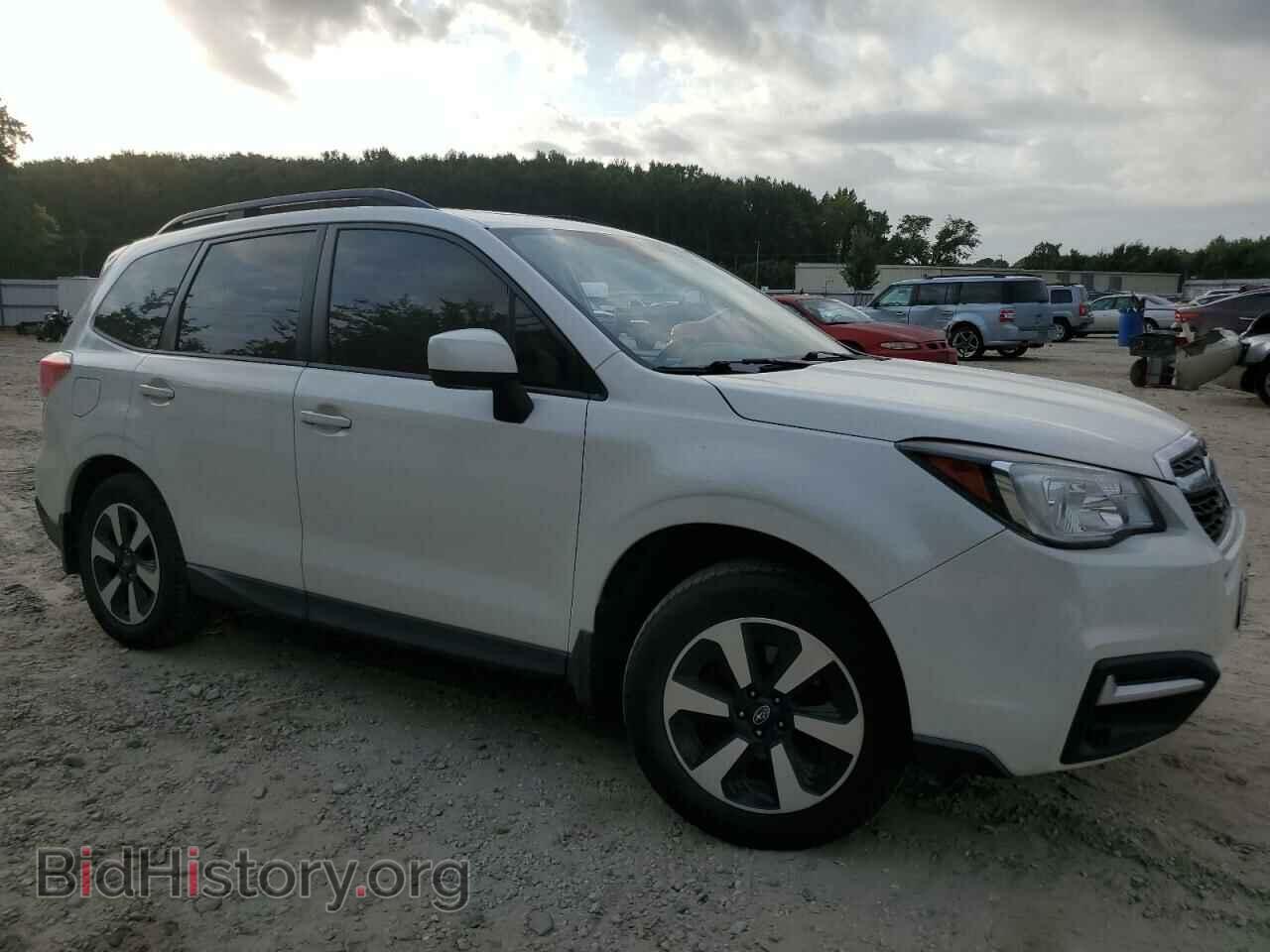 2017 SUBARU FORESTER - VIN: JF2SJAGC0HH508818 - Фото 4