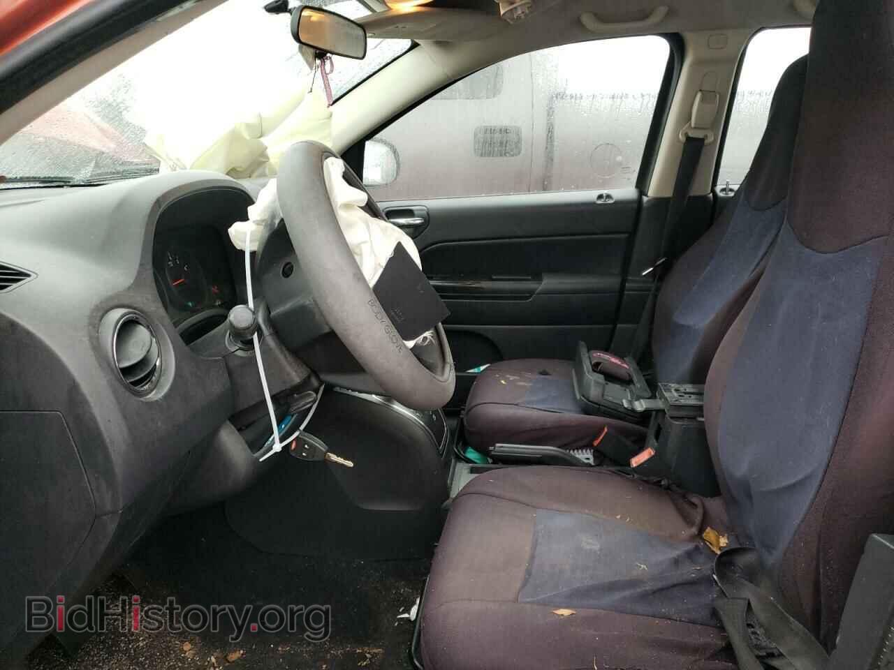 2010 JEEP COMPASS - VIN: 1J4NT4FB7AD523176 - Photo 7