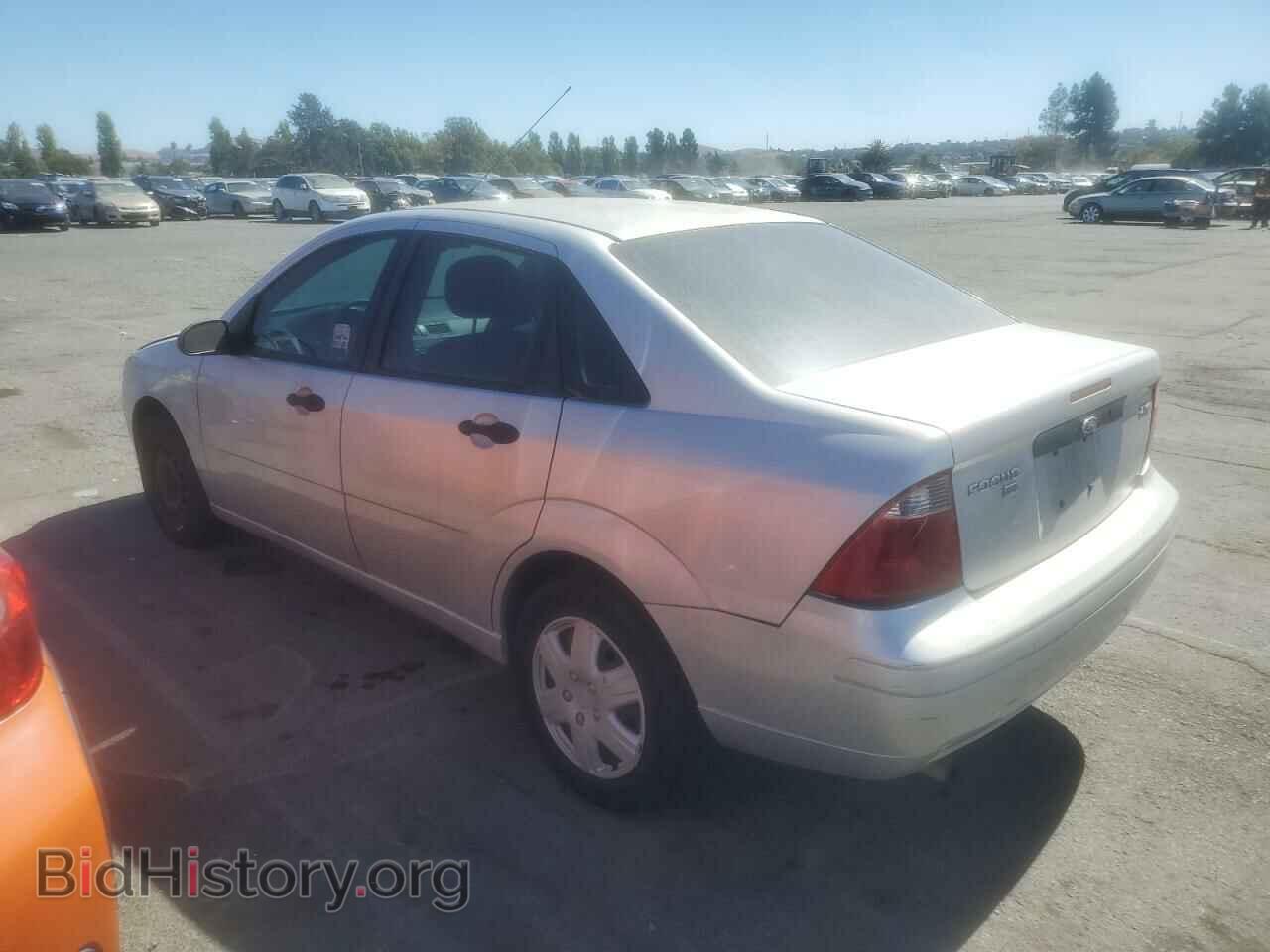 2006 FORD FOCUS - VIN: 1FAFP34N26W104708 - Фото 2