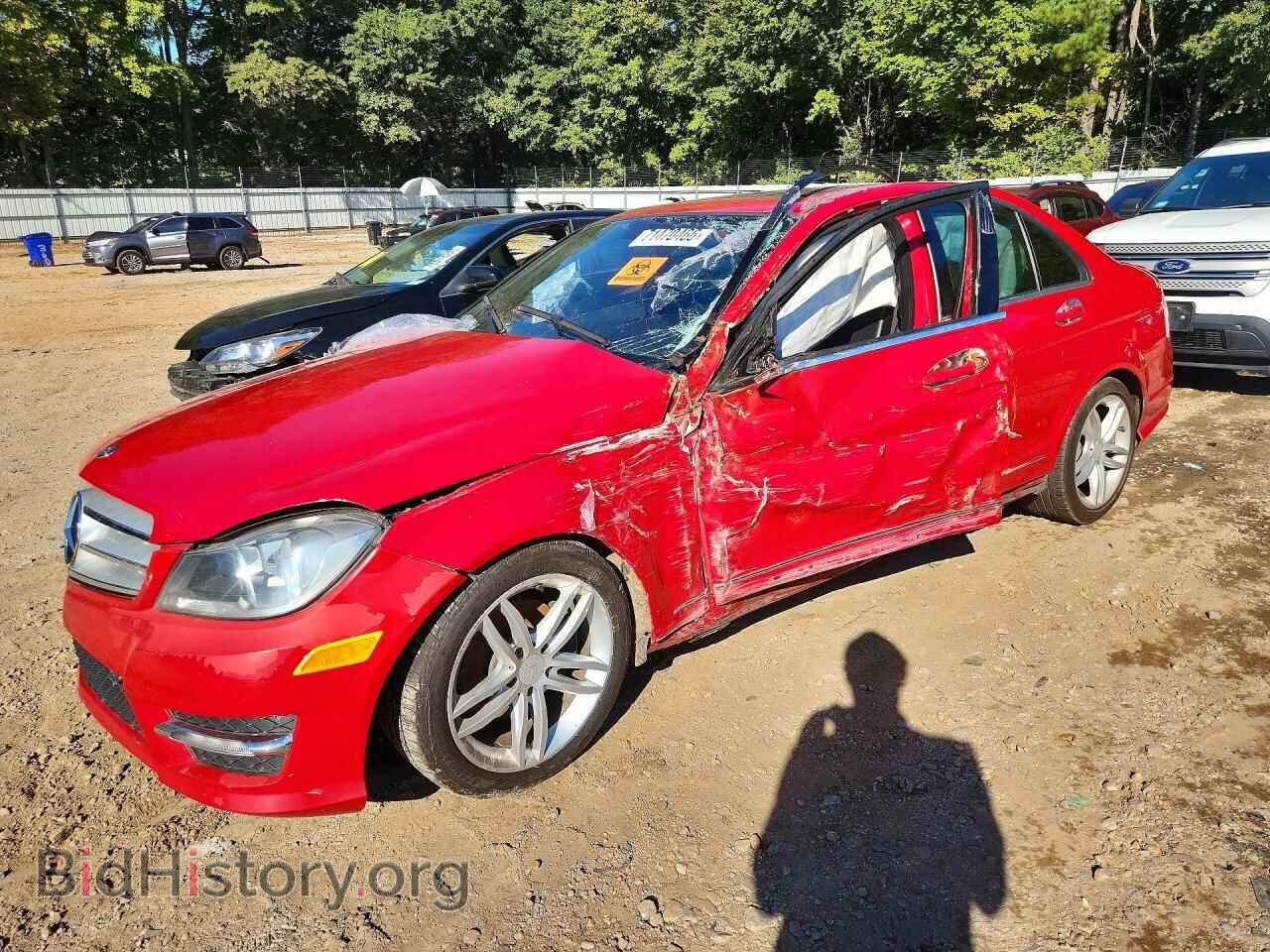 Photo WDDGF4HB3DR262886 - MERCEDES-BENZ C-CLASS 2013