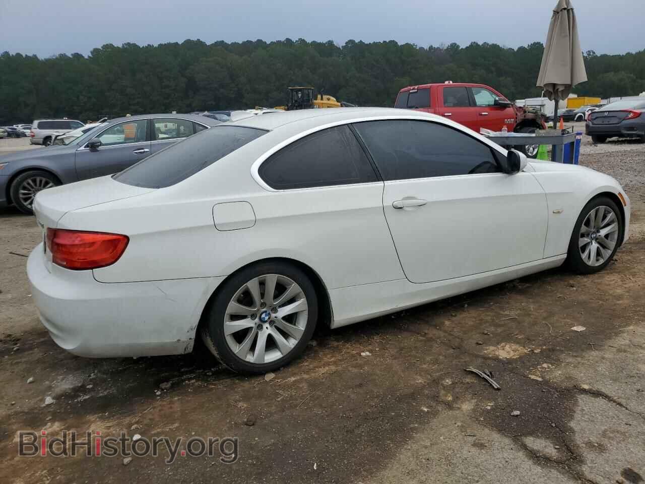 2011 BMW 3 SERIES - VIN: WBAKE3C52BE558809 - Фото 3