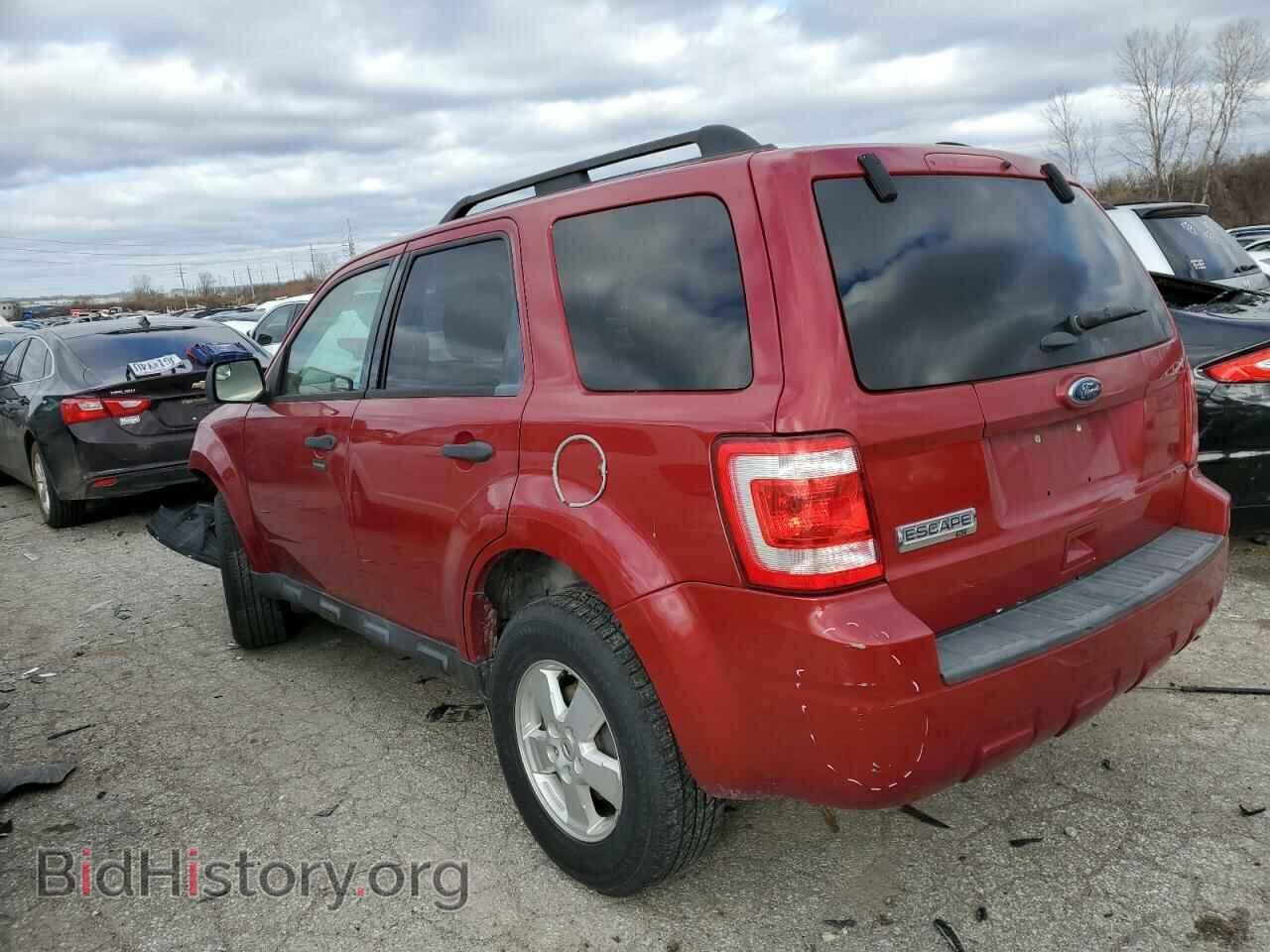 2011 FORD ESCAPE - VIN: 1FMCU9D75BKB37032 - Фото 2