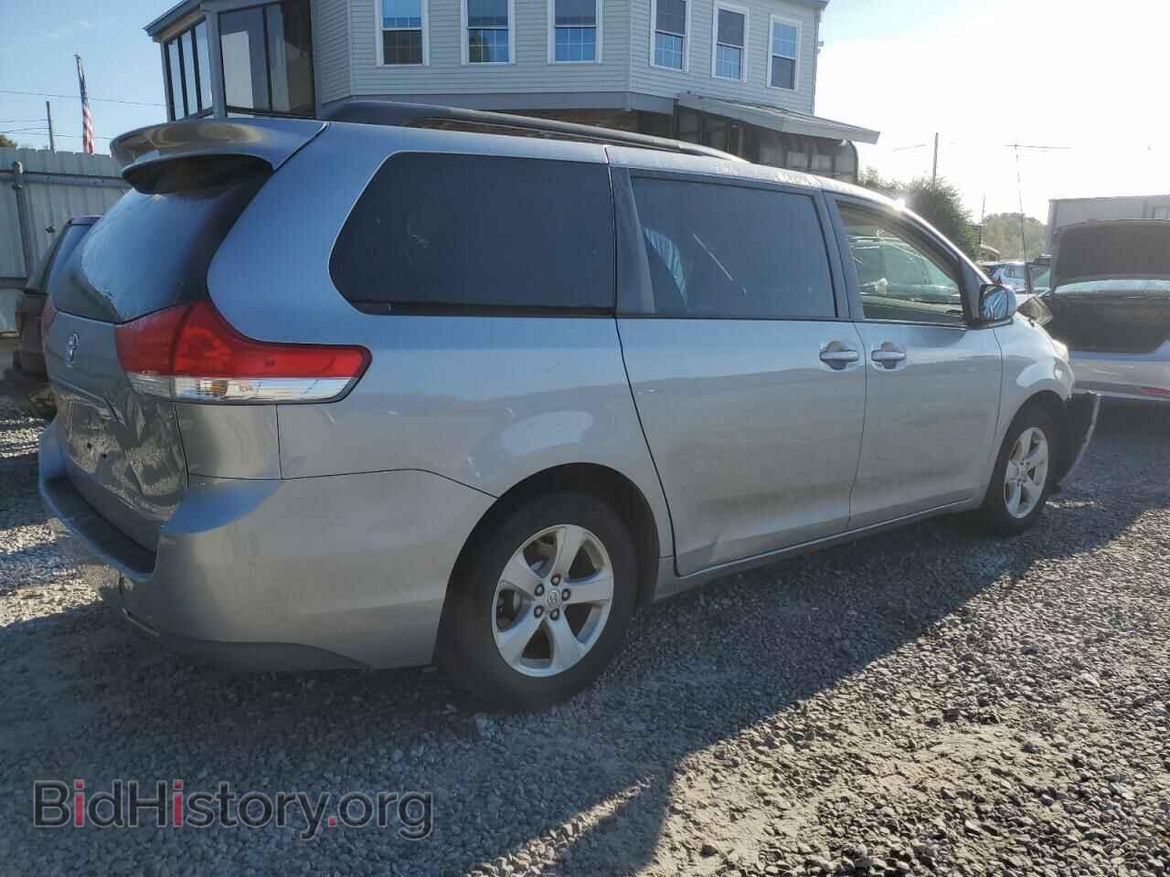 2011 TOYOTA All Models - VIN: 5TDKK3DC0BS172814 - Фото 3