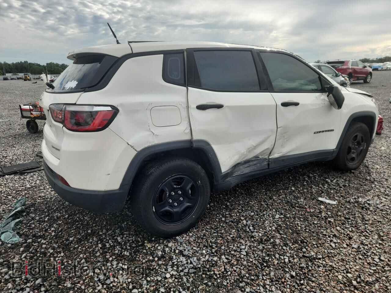 2018 JEEP COMPASS - VIN: 3C4NJCAB5JT356422 - Фото 3
