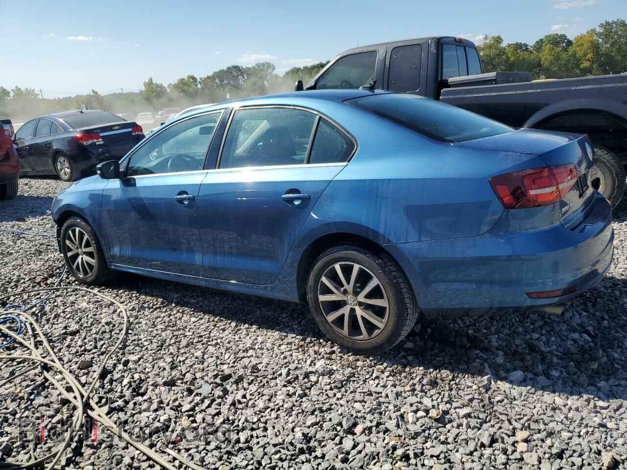 2017 VOLKSWAGEN JETTA - VIN: 3VWDB7AJ7HM414216 - Фото 2