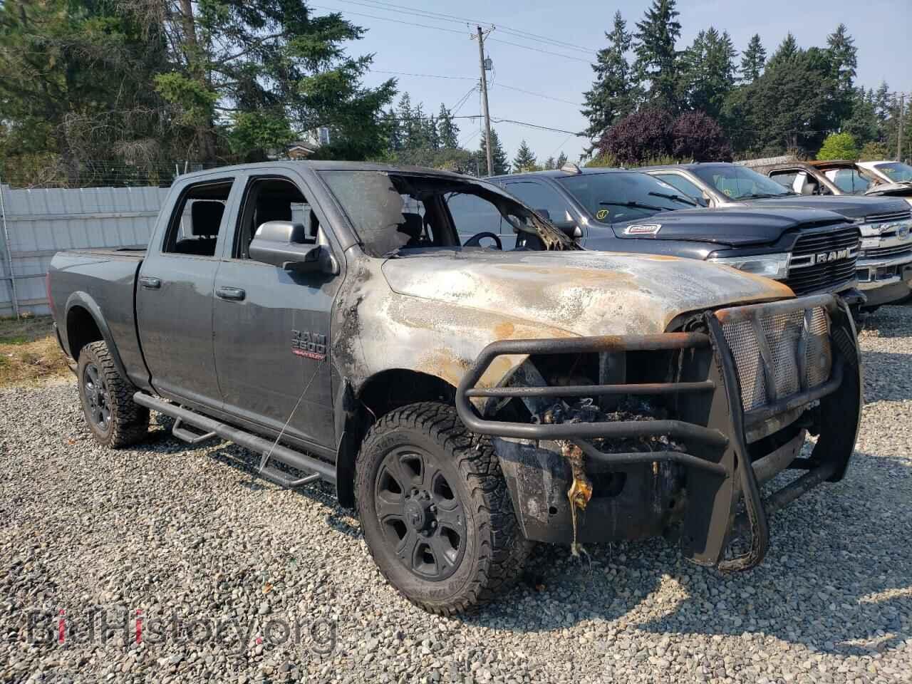 2017 RAM 2500 - VIN: 3C6UR5FLXHG502812 - Photo 4