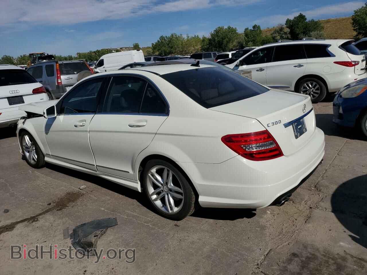 2012 MERCEDES-BENZ C-CLASS - VIN: WDDGF8BB2CA729633 - Фото 2