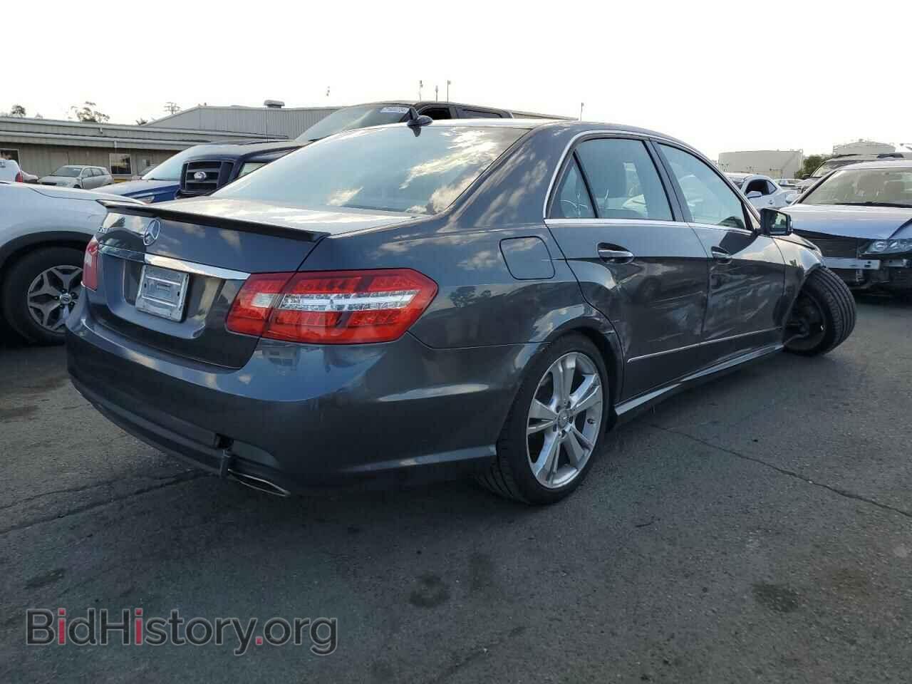 2013 MERCEDES-BENZ E-CLASS - VIN: WDDHF5KB5DA723040 - Фото 3