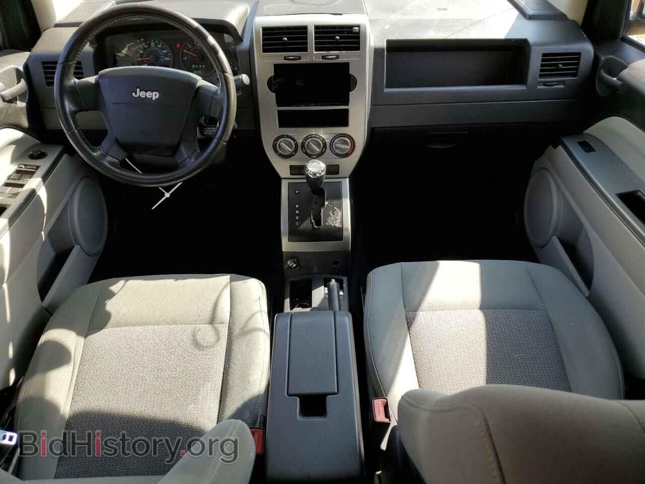 2007 JEEP COMPASS - VIN: 1J8FF47WX7D138179 - Фото 8