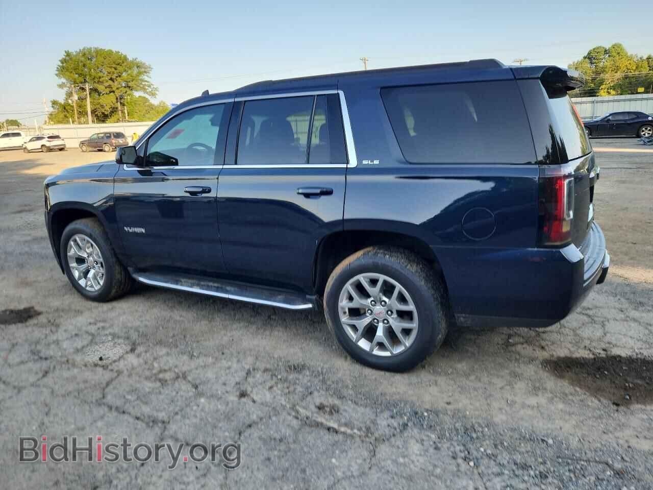 2019 GMC YUKON - VIN: 1GKS1AEC7KR304038 - Фото 2