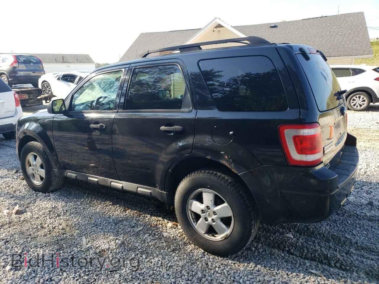2011 FORD ESCAPE - VIN: 1FMCU0DG9BKC62062 - Photo 2