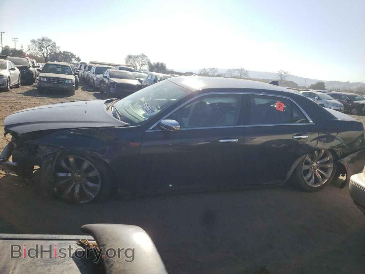 2019 CHRYSLER 300 - VIN: 2C3CCAEG1KH536636 - Фото 2