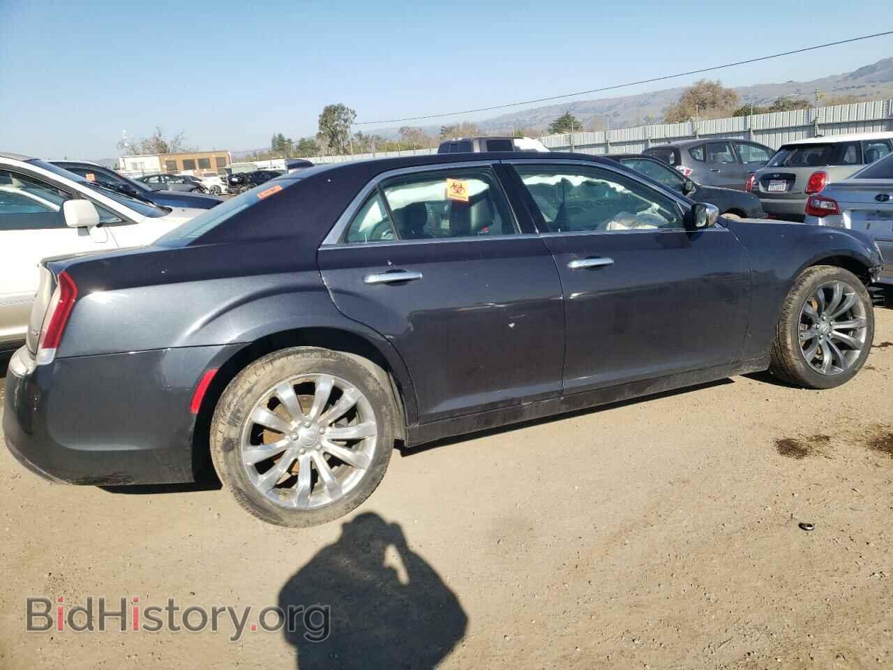2019 CHRYSLER 300 - VIN: 2C3CCAEG1KH536636 - Фото 3