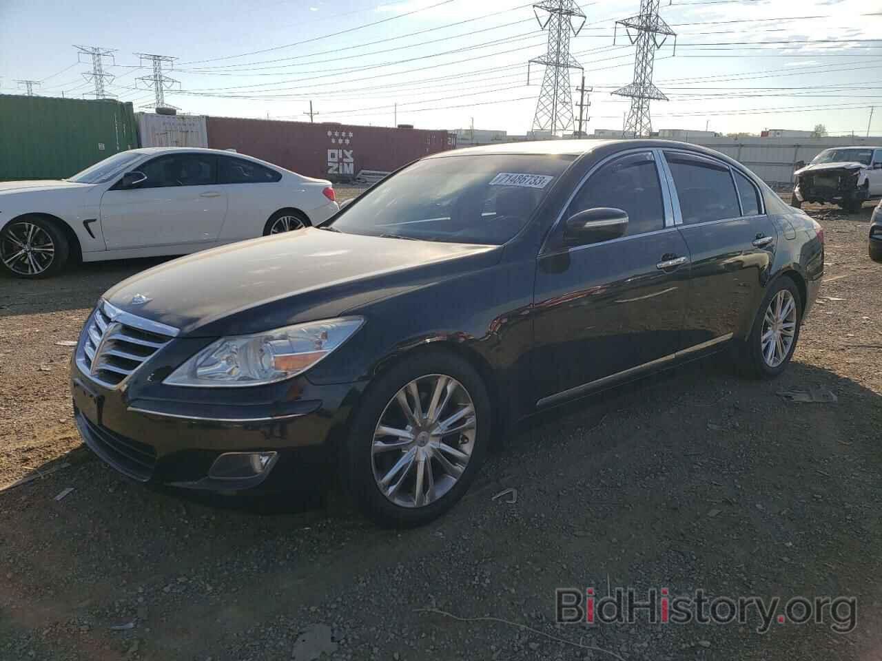 Photo KMHGC46F09U031985 - HYUNDAI GENESIS 2009