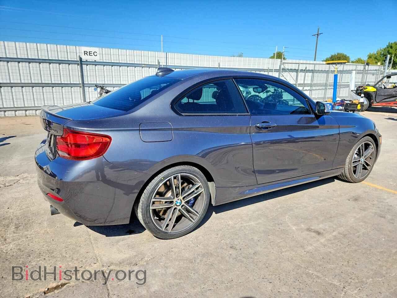 2019 BMW M2 - VIN: WBA2J7C53KVD61220 - Photo 3