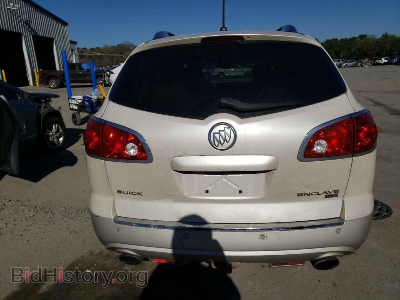 2011 BUICK ENCLAVE - VIN: 5GAKRCED8BJ340801 - Фото 6