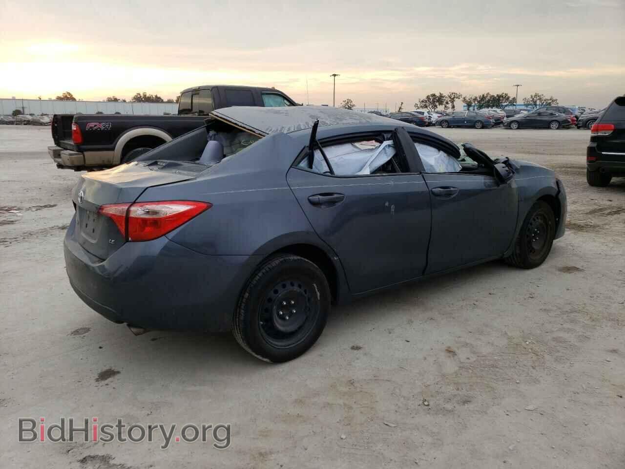 2017 TOYOTA COROLLA - VIN: 2T1BURHE2HC817103 - Фото 3