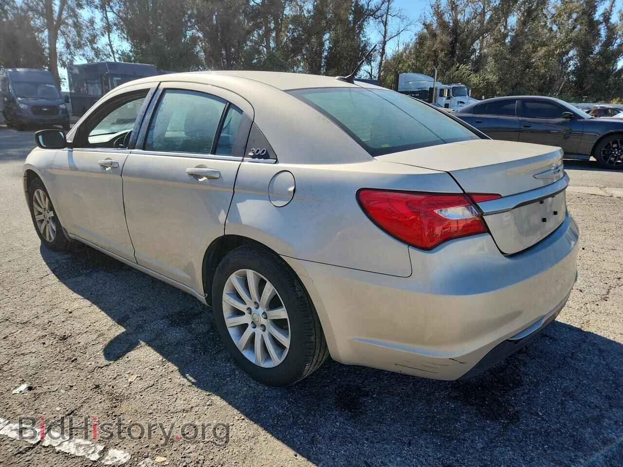 2013 CHRYSLER 200 - VIN: 1C3CCBBB2DN627732 - Photo 2