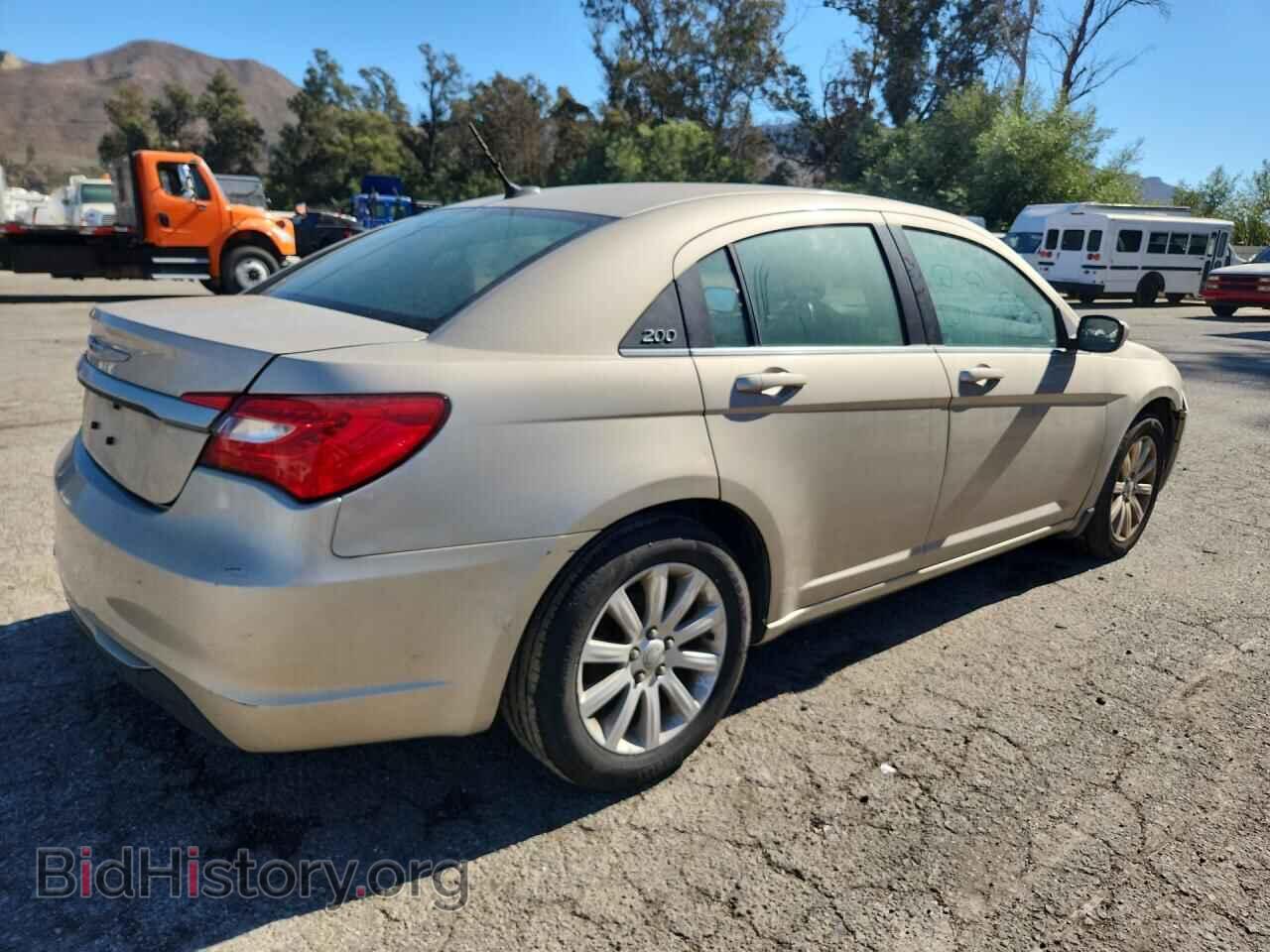 2013 CHRYSLER 200 - VIN: 1C3CCBBB2DN627732 - Photo 3