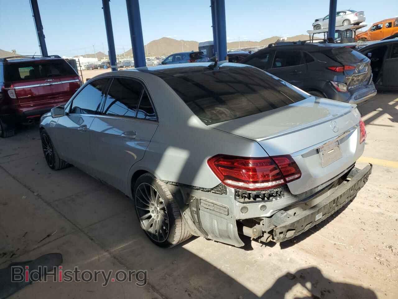 2014 MERCEDES-BENZ E-CLASS - VIN: WDDHF5KB4EB031198 - Фото 2