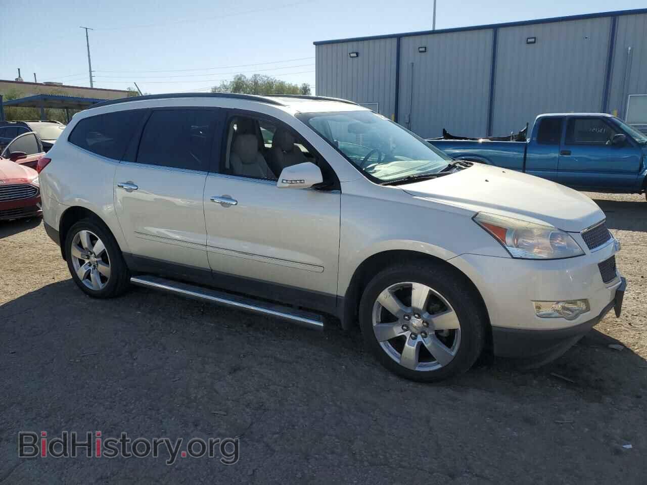 2011 CHEVROLET TRAVERSE - VIN: 1GNKRLED7BJ301543 - Фото 4
