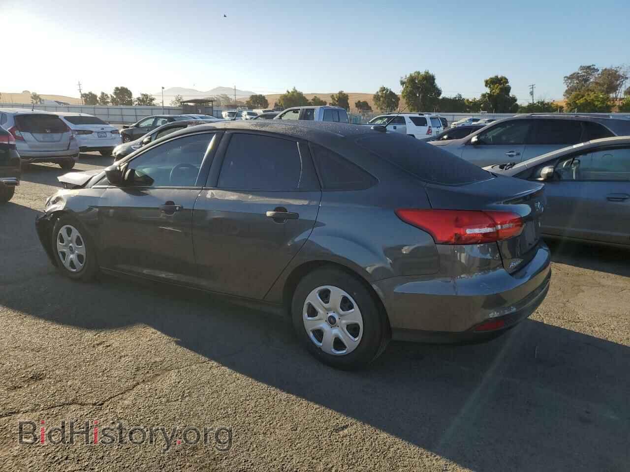 2016 FORD FOCUS - VIN: 1FADP3E2XGL363218 - Фото 2