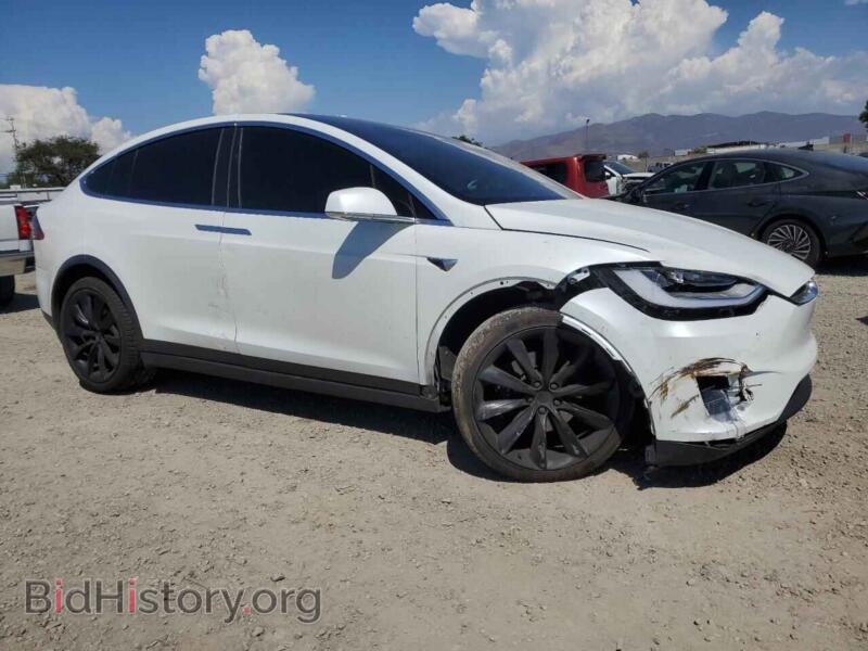 2020 Tesla MODEL X (VIN 5YJXCBE29LF270457) — фото 4 из 13