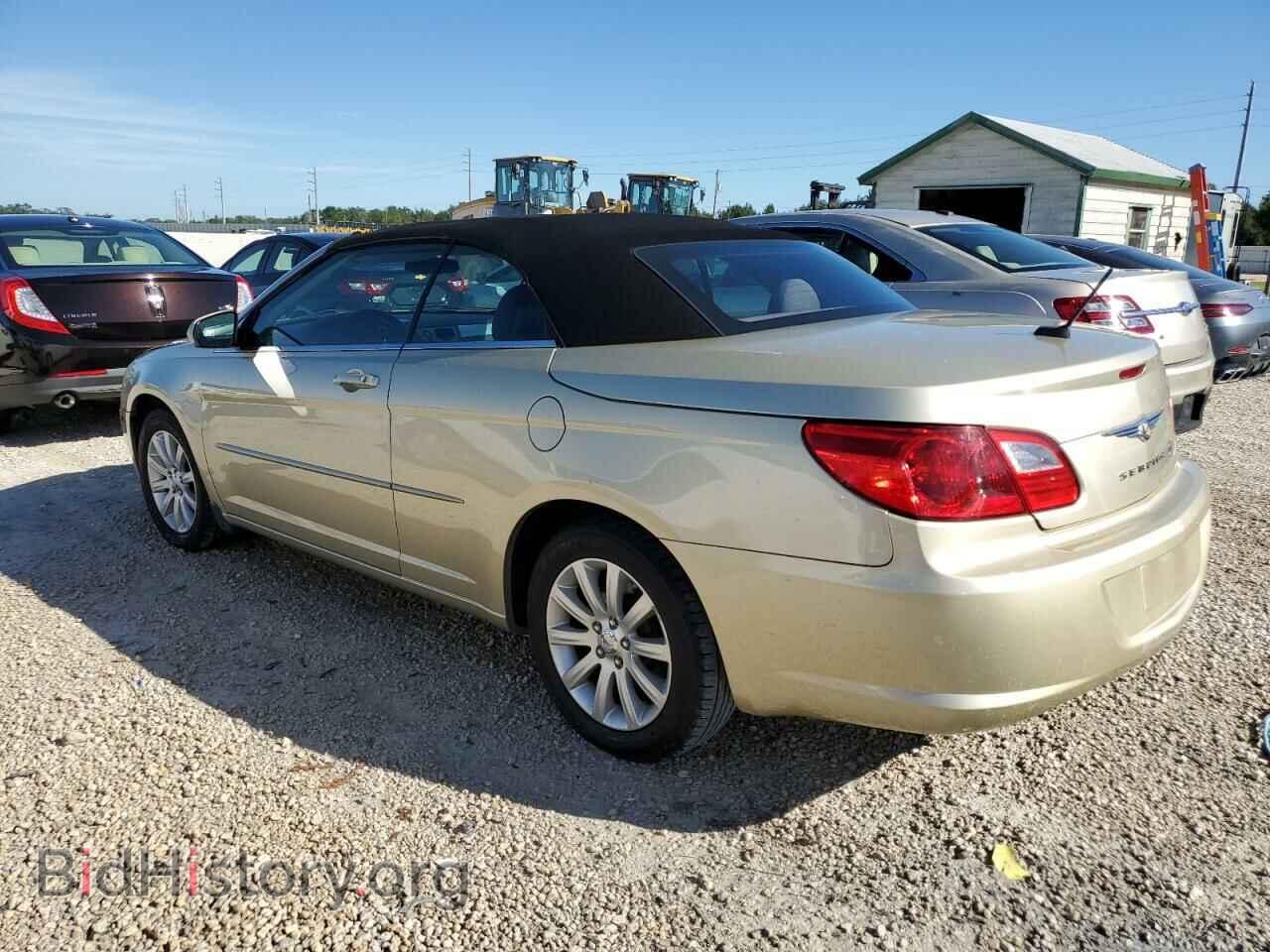 2010 CHRYSLER SEBRING - VIN: 1C3BC5ED2AN185086 - Фото 2