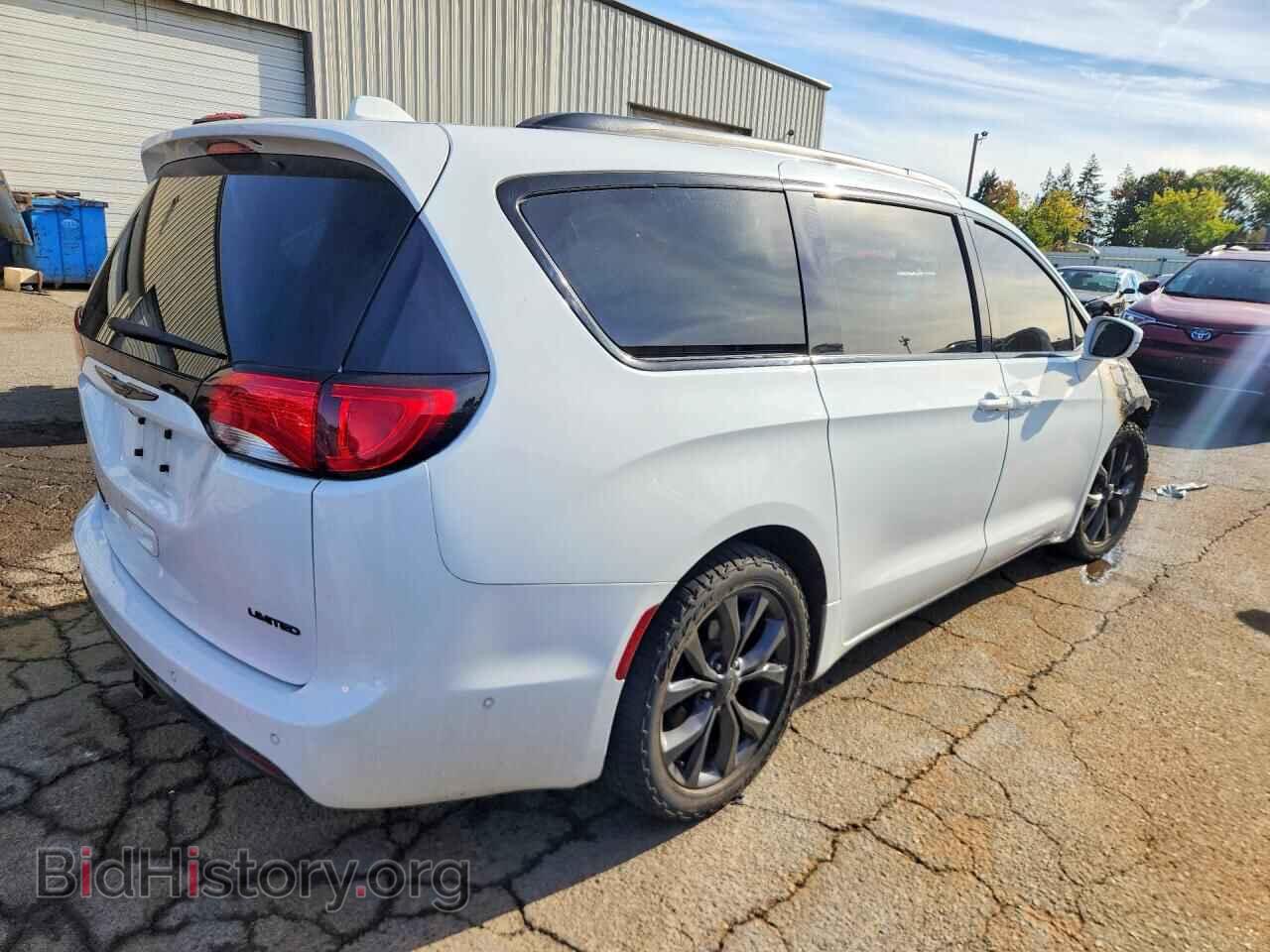 2018 CHRYSLER PACIFICA - VIN: 2C4RC1GG0JR158157 - Photo 3