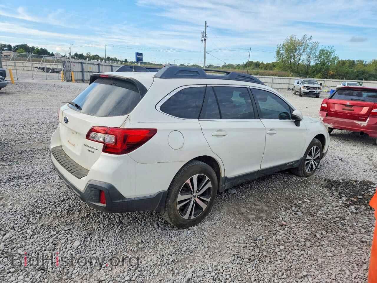 2018 SUBARU OUTBACK - VIN: 4S4BSENC0J3344331 - Фото 3