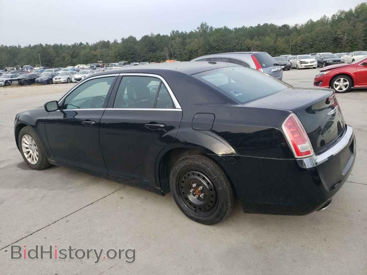 2014 CHRYSLER 300 - VIN: 2C3CCAAG1EH233575 - Фото 2