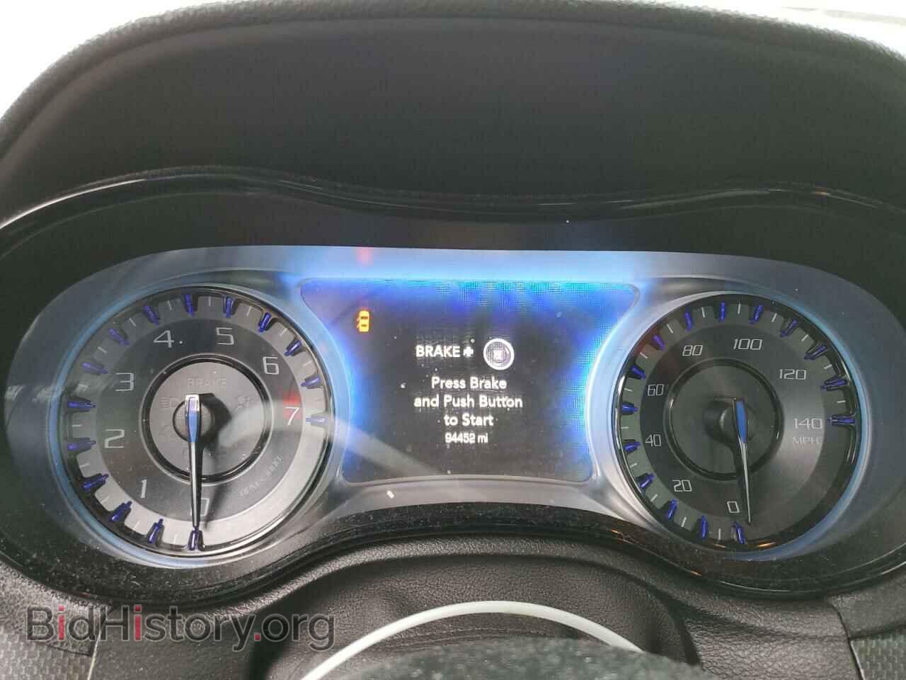 2015 CHRYSLER 300 - VIN: 2C3CCABG4FH881976 - Фото 9